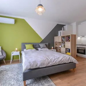  Appartamento The Spot - Fully Equipped, Central, Modern By Flat Mаnager